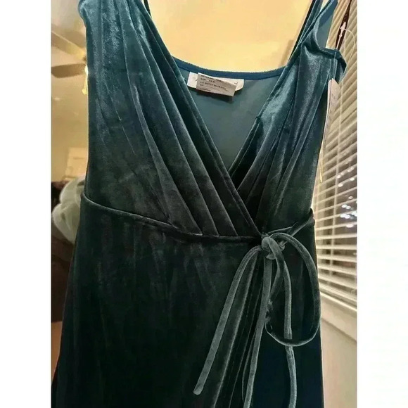 After Six VELVET WRAP MAXI DRESS WITH POCKETS IN DUTCH BLUE - XS - Picture 3 of 3